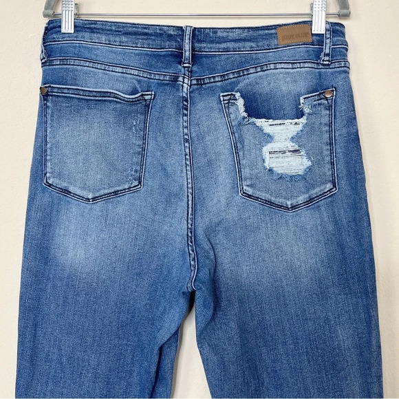 Judy Blue High Rise Relaxed Fit Distressed Jeans - Picture 7 of 12